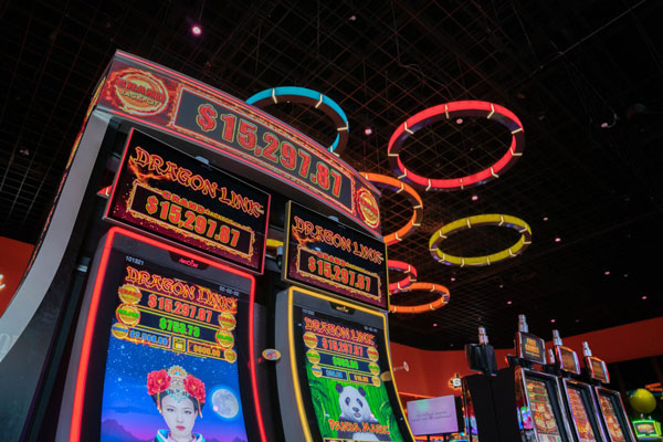 Dragon Link slot machine at the Casino at Dania Beach